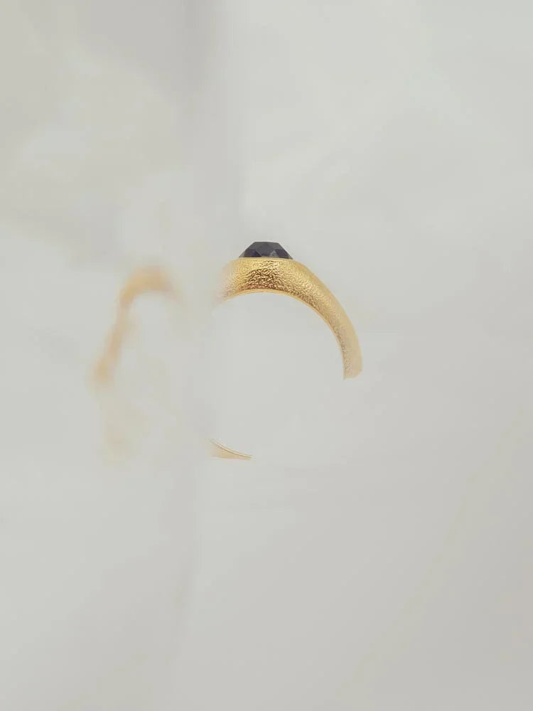 6 Facts About Black Spinel