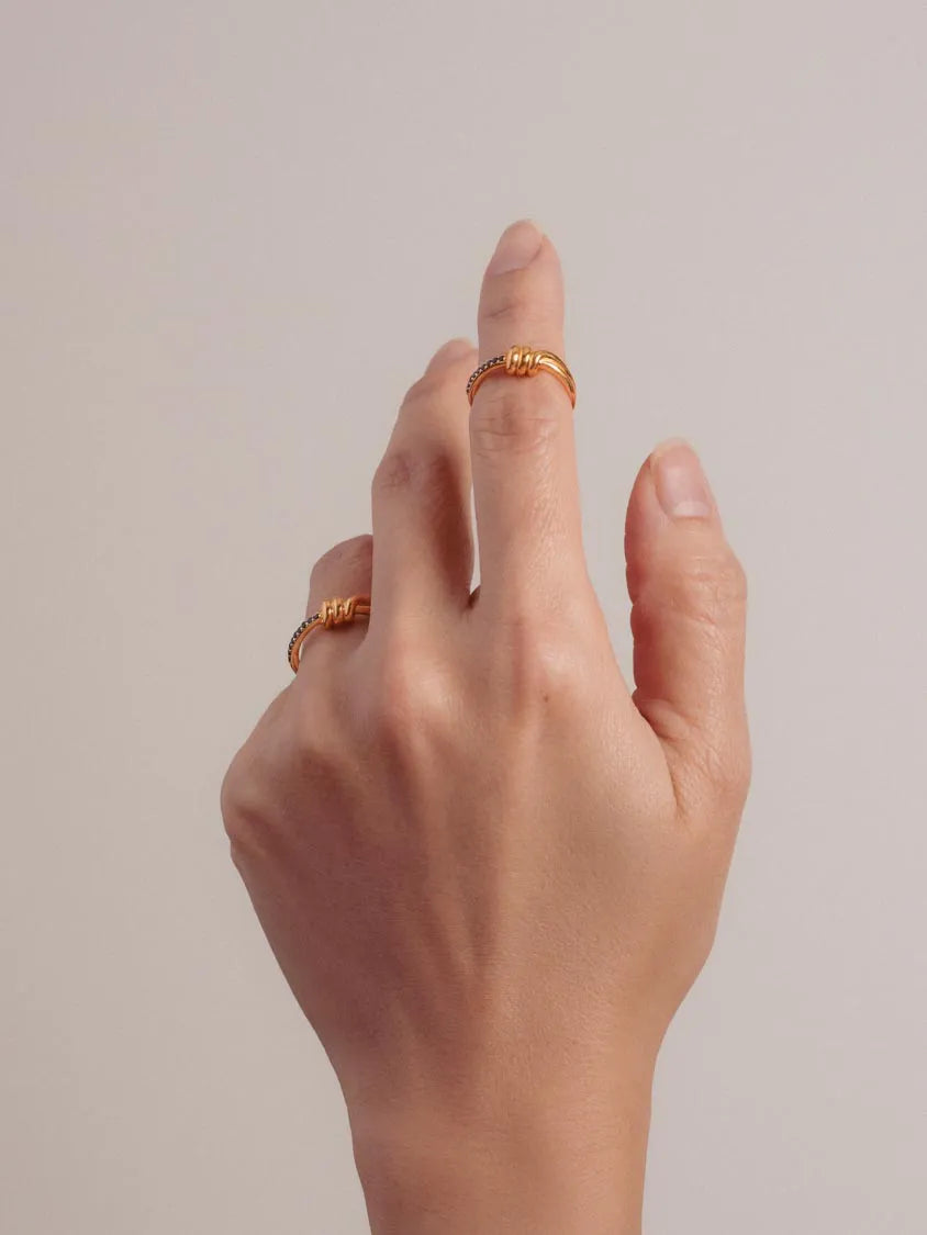 Twirl Spinel Ring