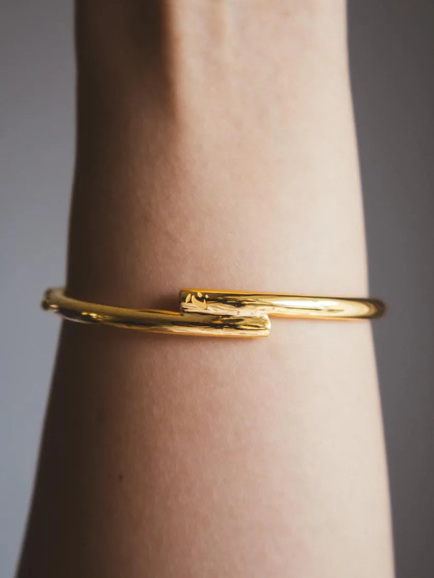 Echo Bangle