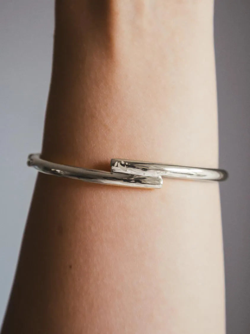 Echo Bangle