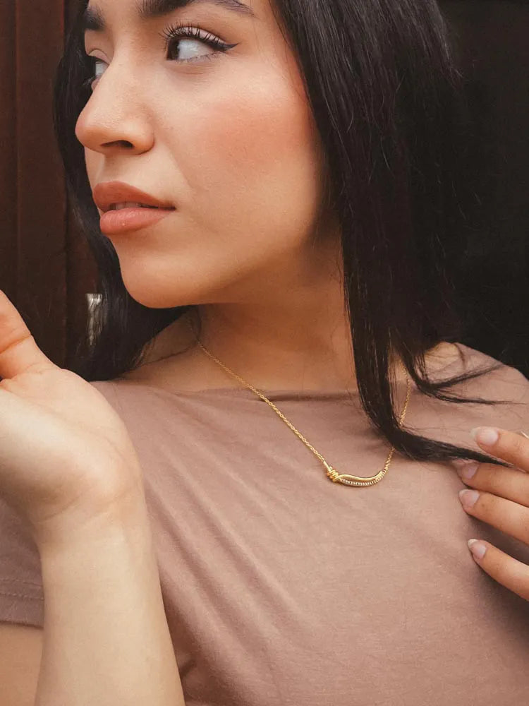 Twirl Spinel Necklace